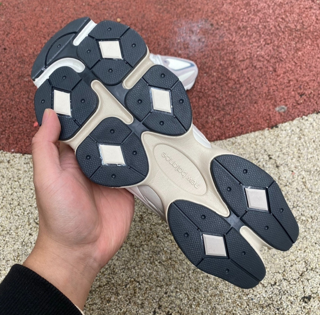 Chaussure NEW BALANCE 9060