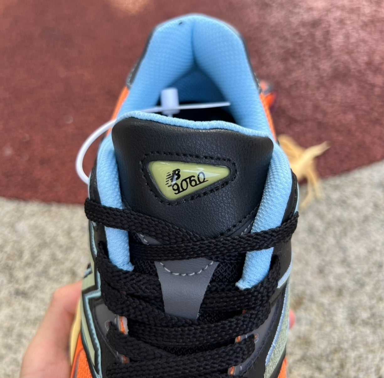 Chaussure NEW BALANCE 9060