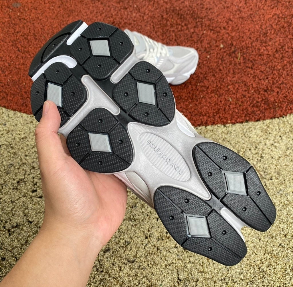 Chaussure NEW BALANCE 9060