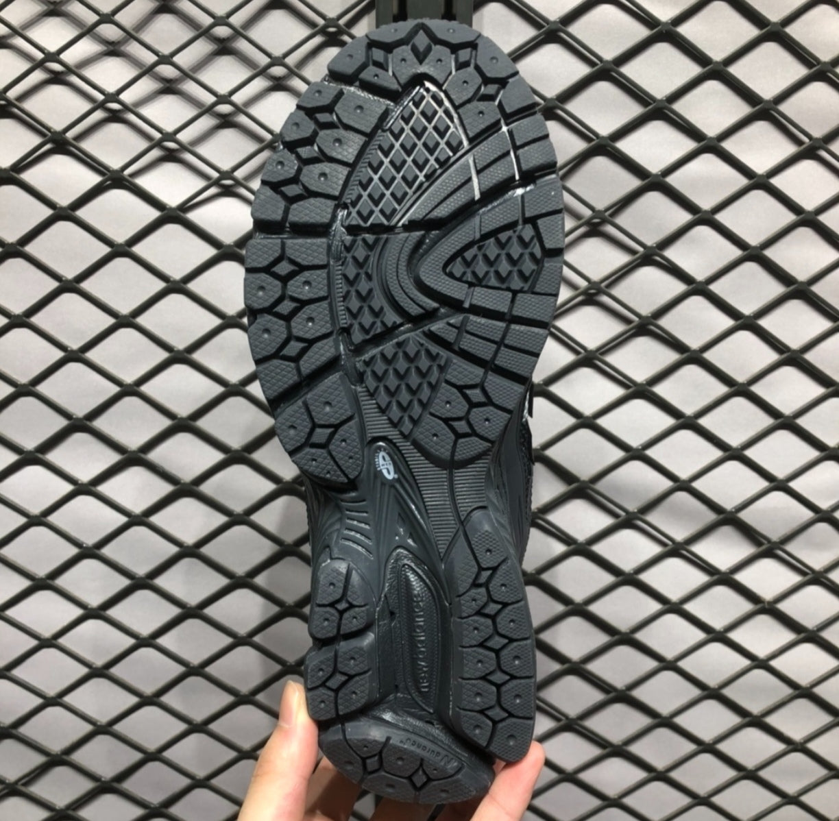 Chaussure NEW BALANCE M 1906