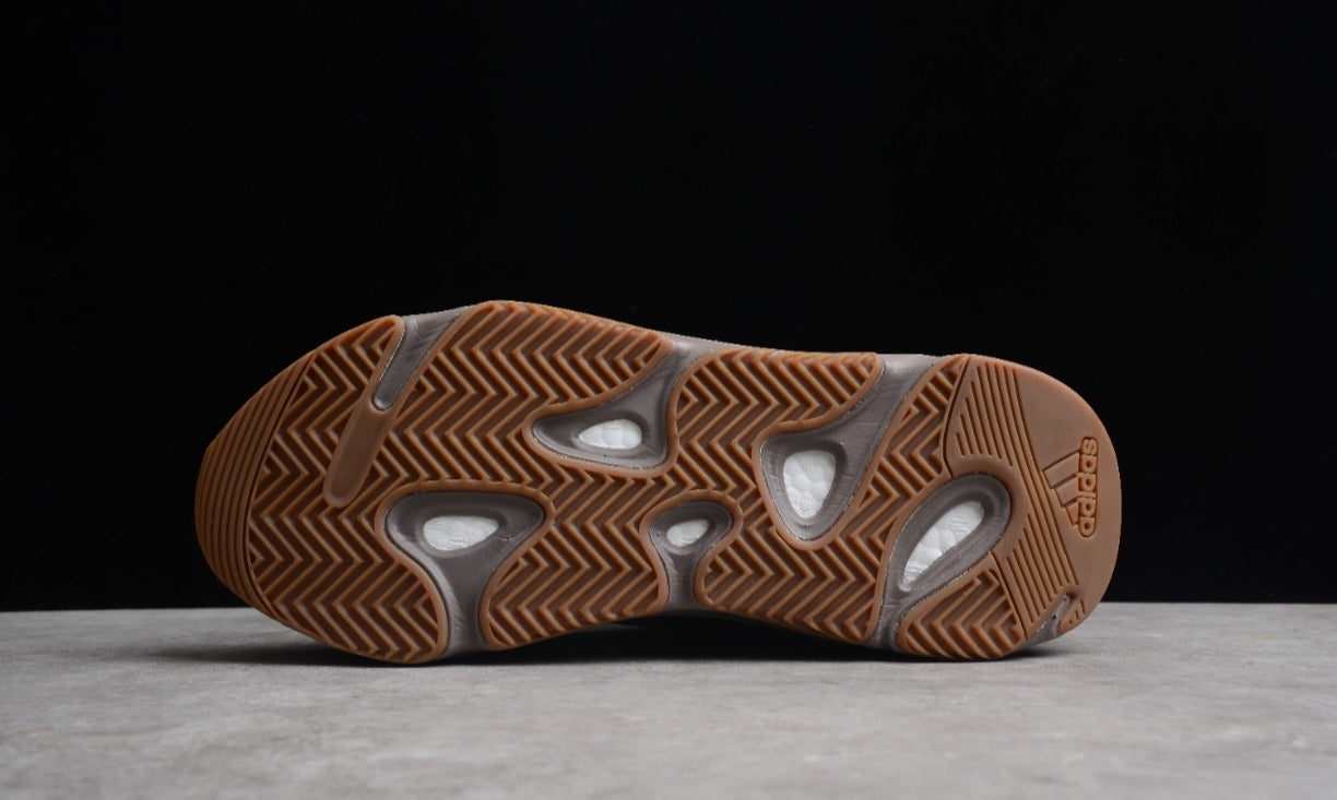 Chaussure ADIDAS YEEZY BOOST 700 V2