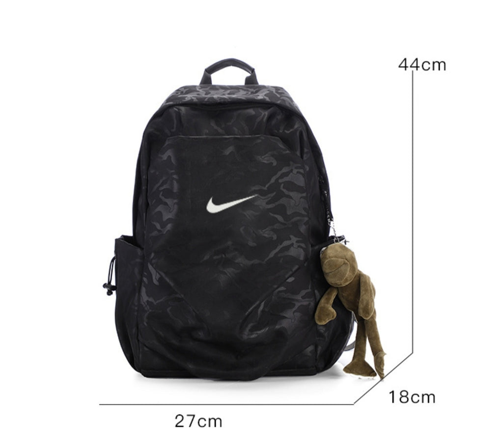 Sac à dos NIKE & chargeur de téléphone