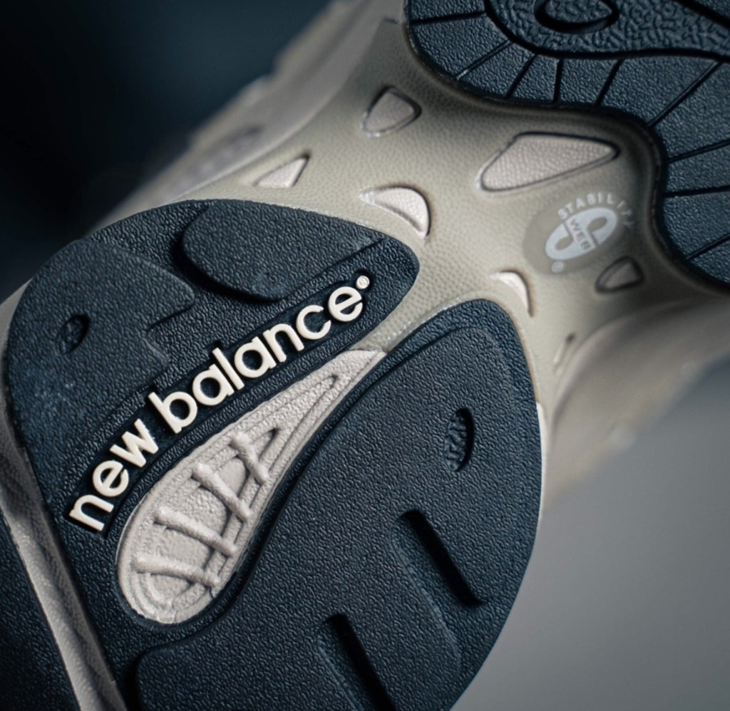 Chaussure NEW BALANCE M-1000