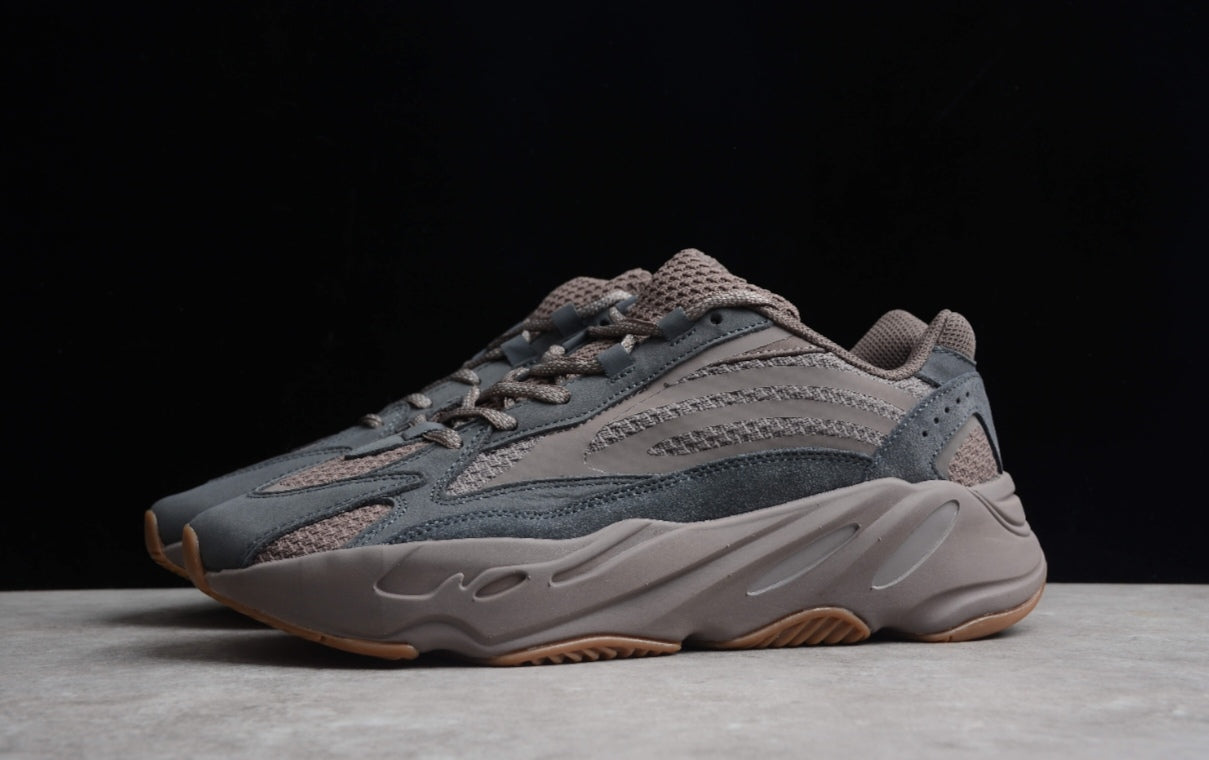 Chaussure ADIDAS YEEZY BOOST 700 V2