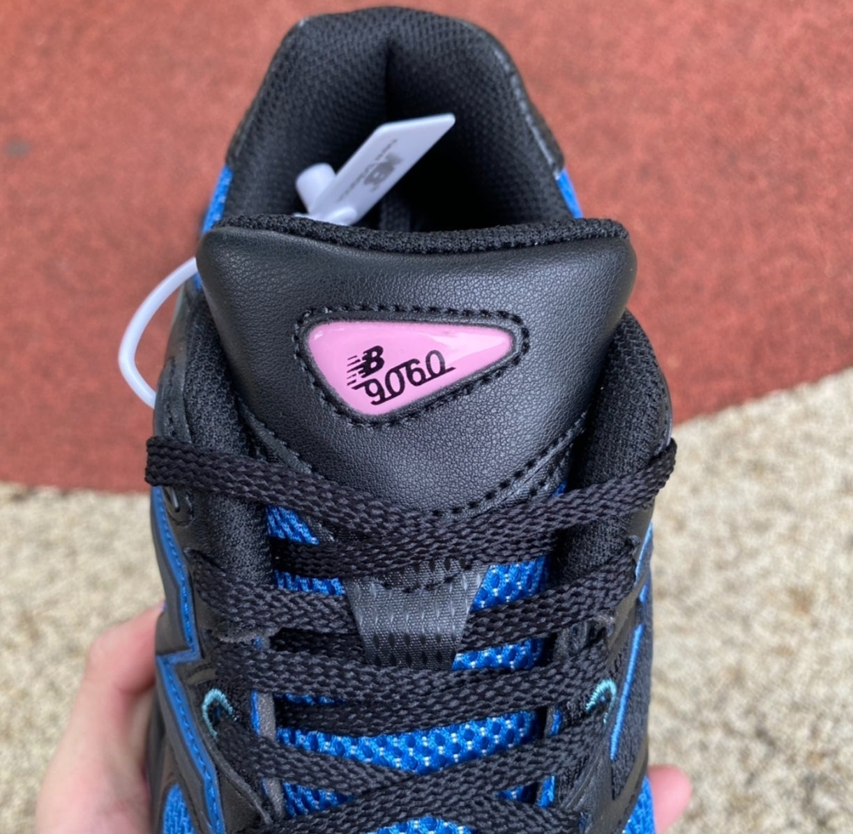 Chaussure NEW BALANCE 9060