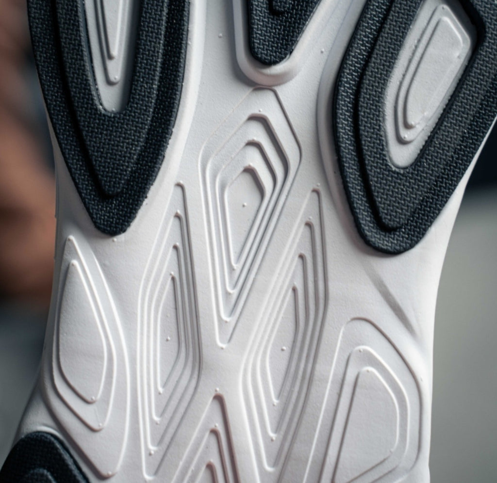 Chaussure NEW BALANCE W880