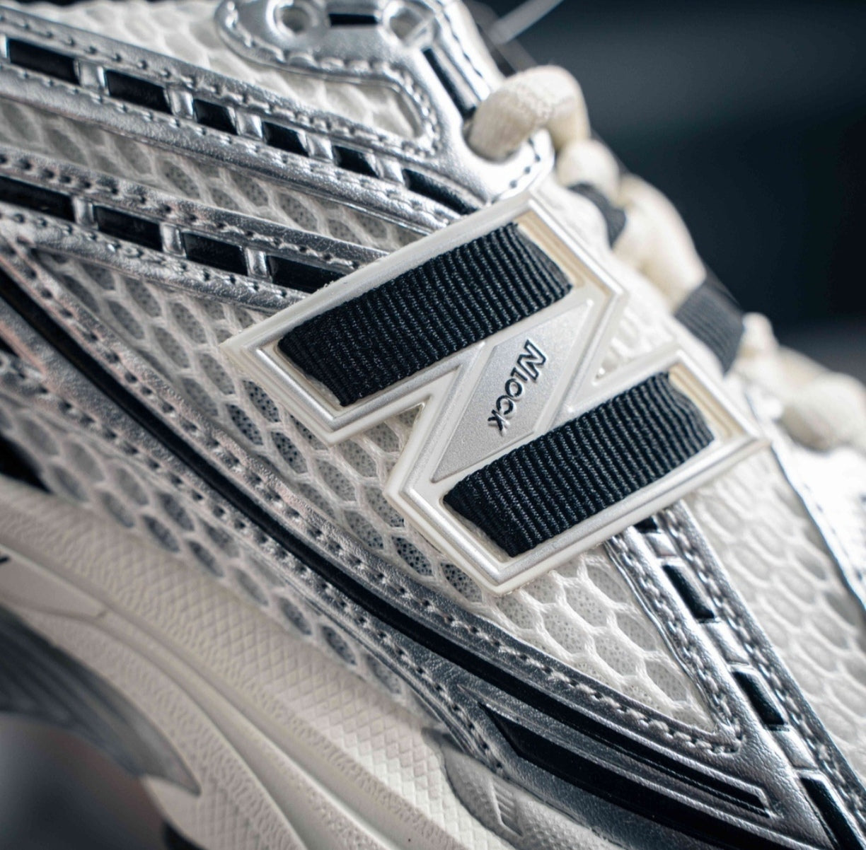 Chaussure NEW BALANCE M1906