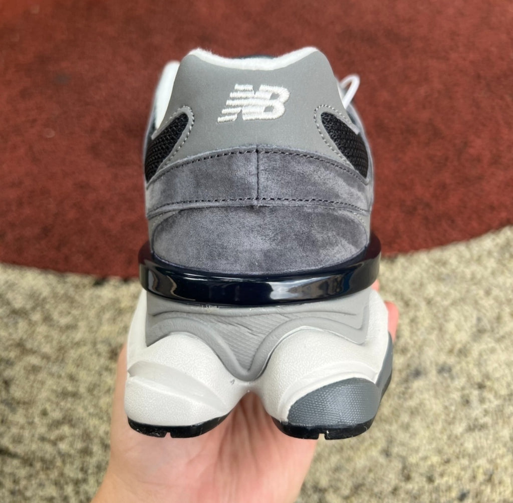 Chaussure NEW BALANCE 9060