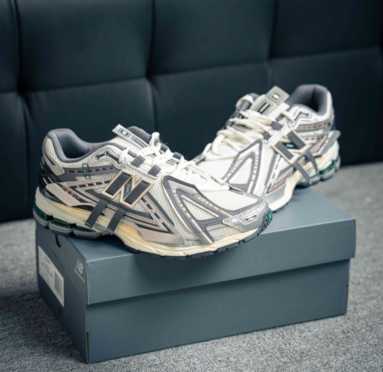 Chaussure NEW BALANCE M1906