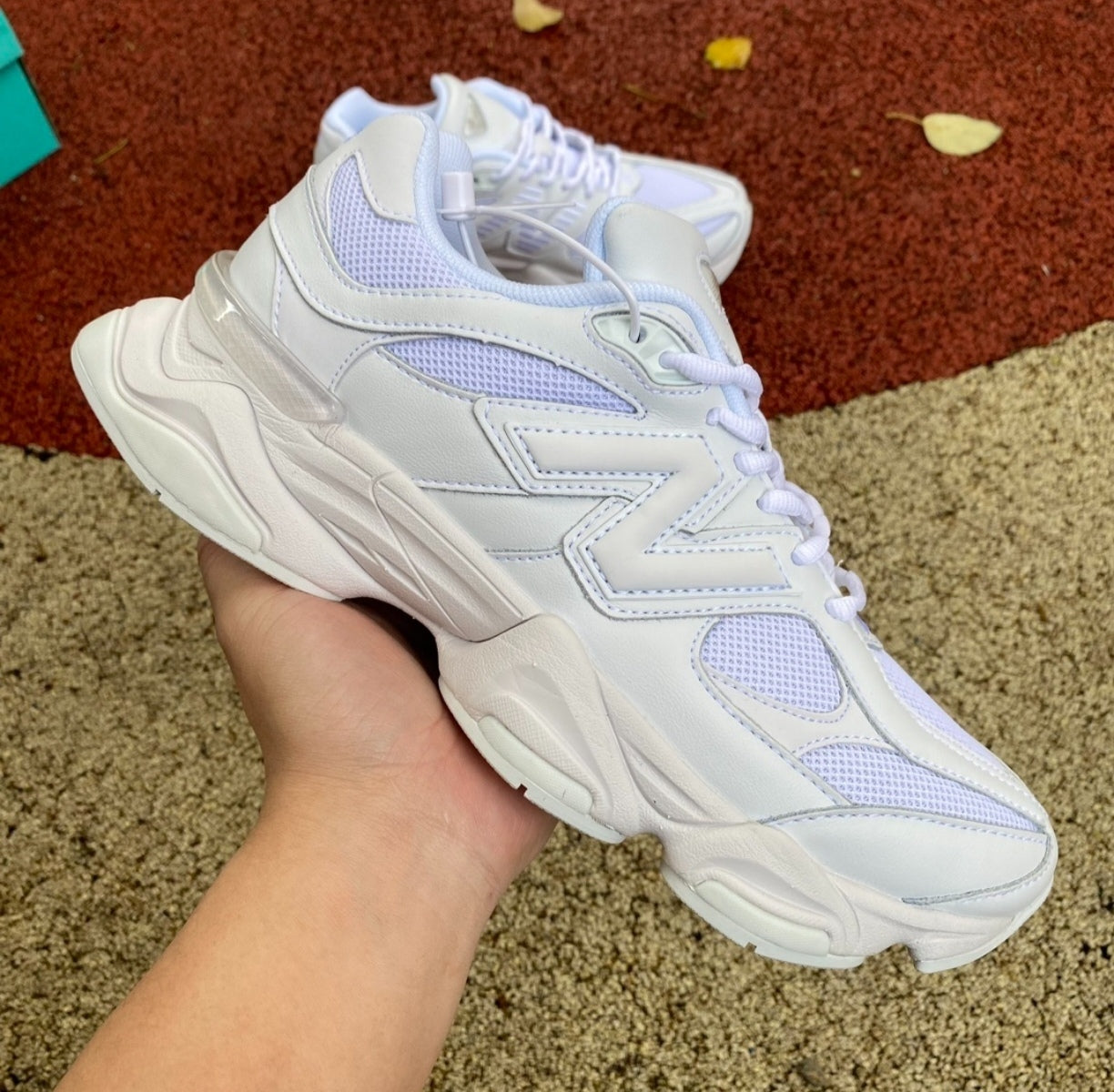 Chaussure NEW BALANCE 9060