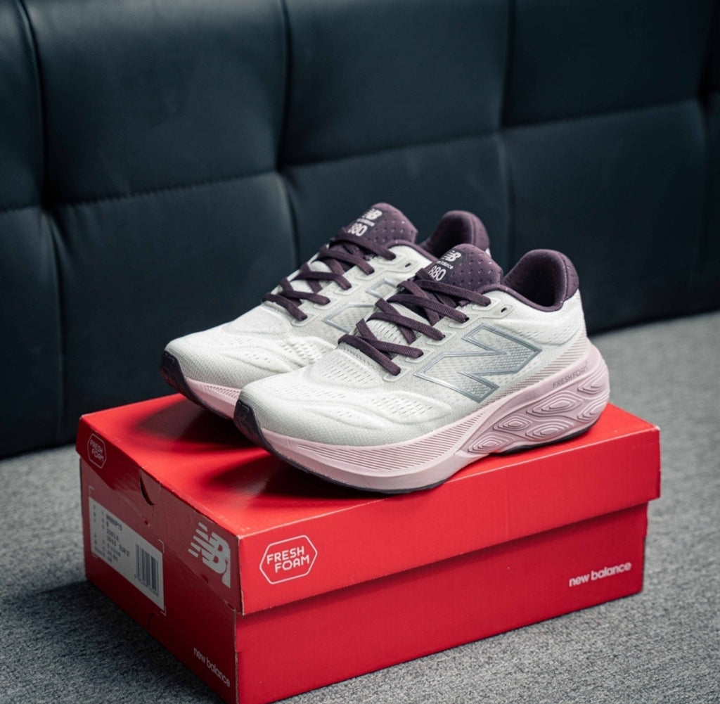 Chaussure NEW BALANCE W880