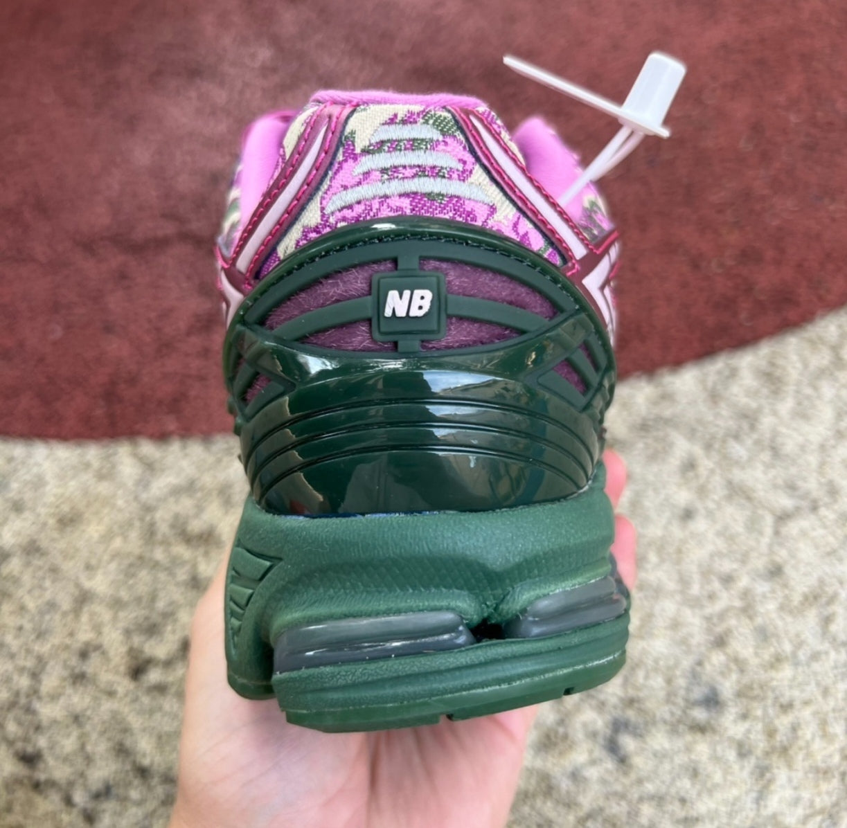 Chaussure NEW BALANCE 1906