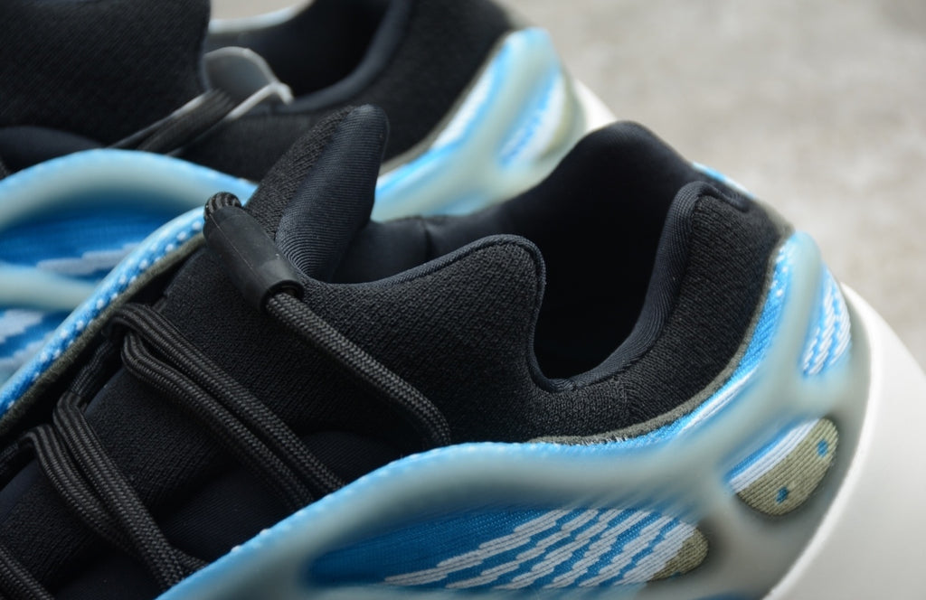 Chaussure ADIDAS YEEZY BOOST 700 V3