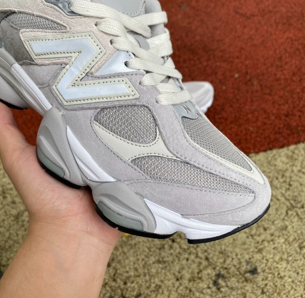 Chaussure NEW BALANCE 9060