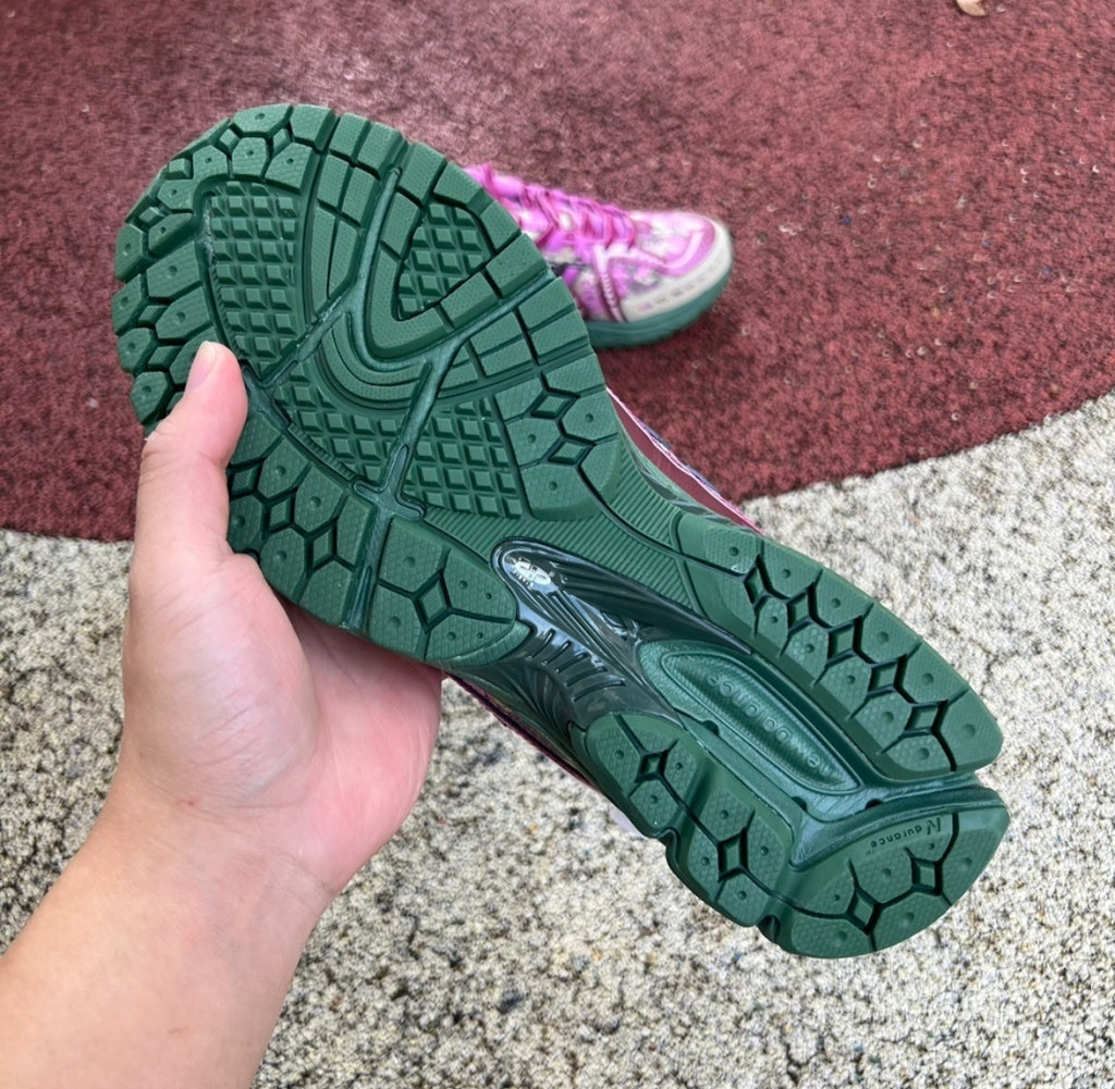 Chaussure NEW BALANCE 1906