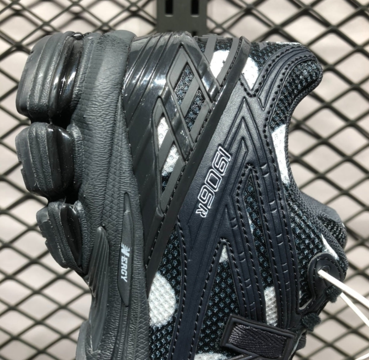 Chaussure NEW BALANCE M 1906