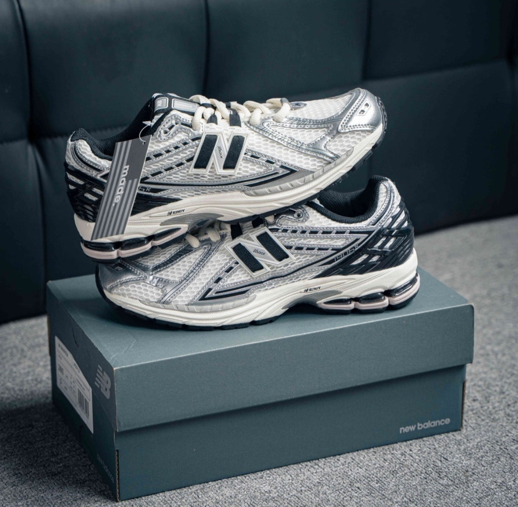 Chaussure NEW BALANCE M1906