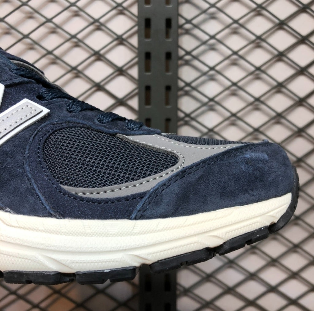 Chaussure NEW BALANCE 2002-R