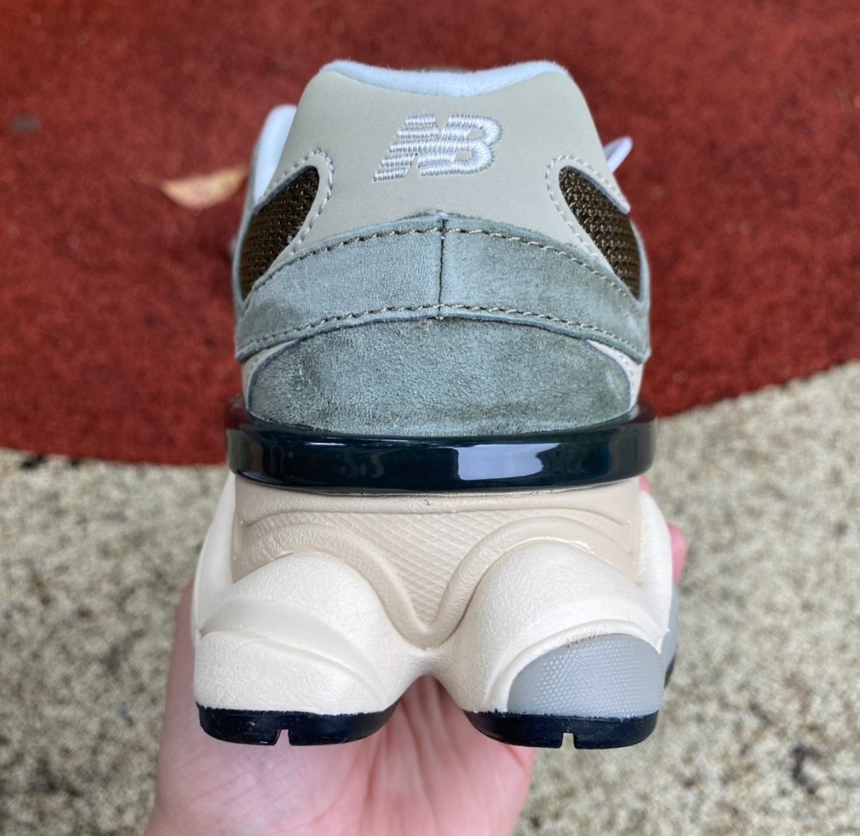 Chaussure NEW BALANCE 9060