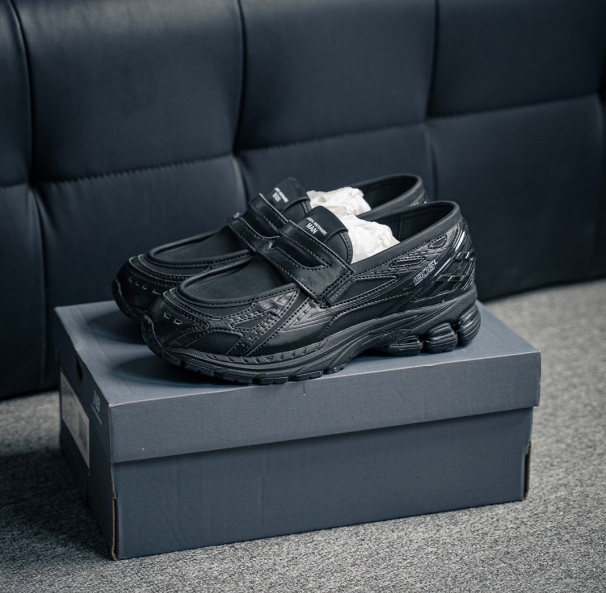 Chaussure NEW BALANCE 1906