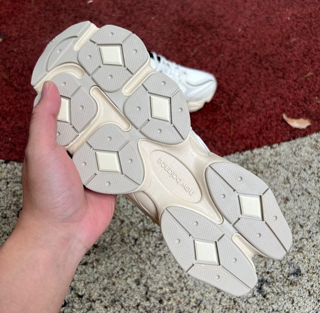 Chaussure NEW BALANCE 9060