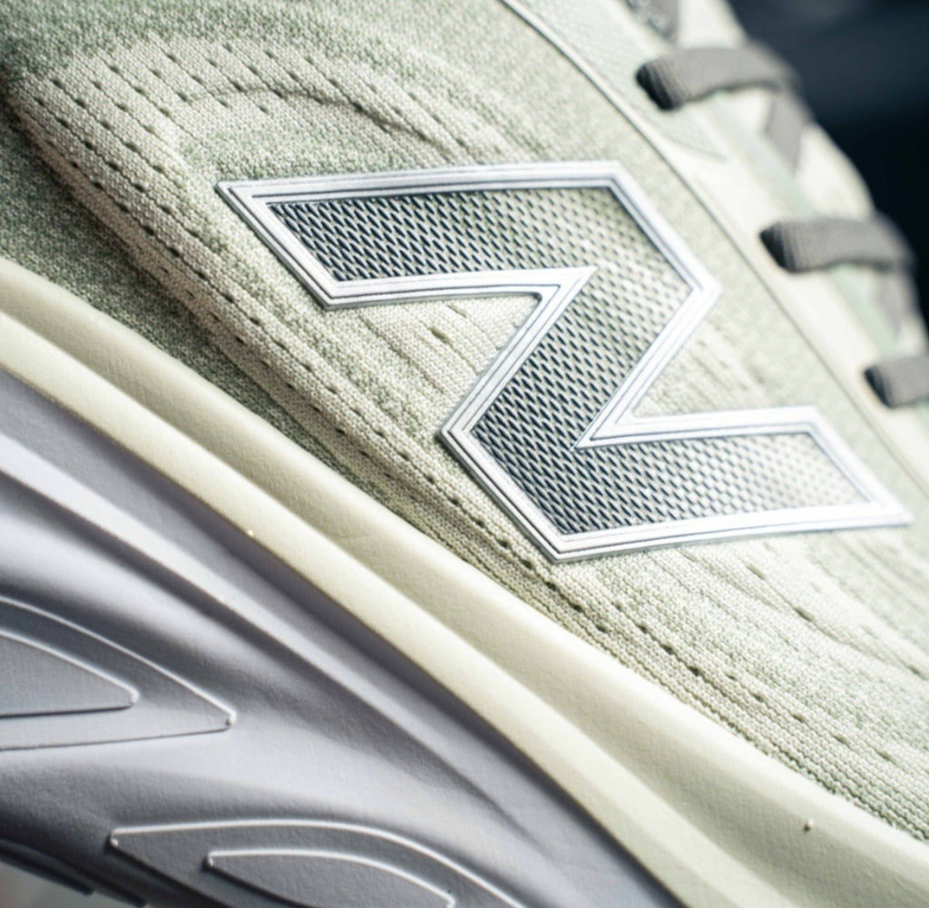 Chaussure NEW BALANCE W880