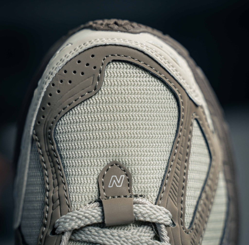 Chaussure NEW BALANCE 1906