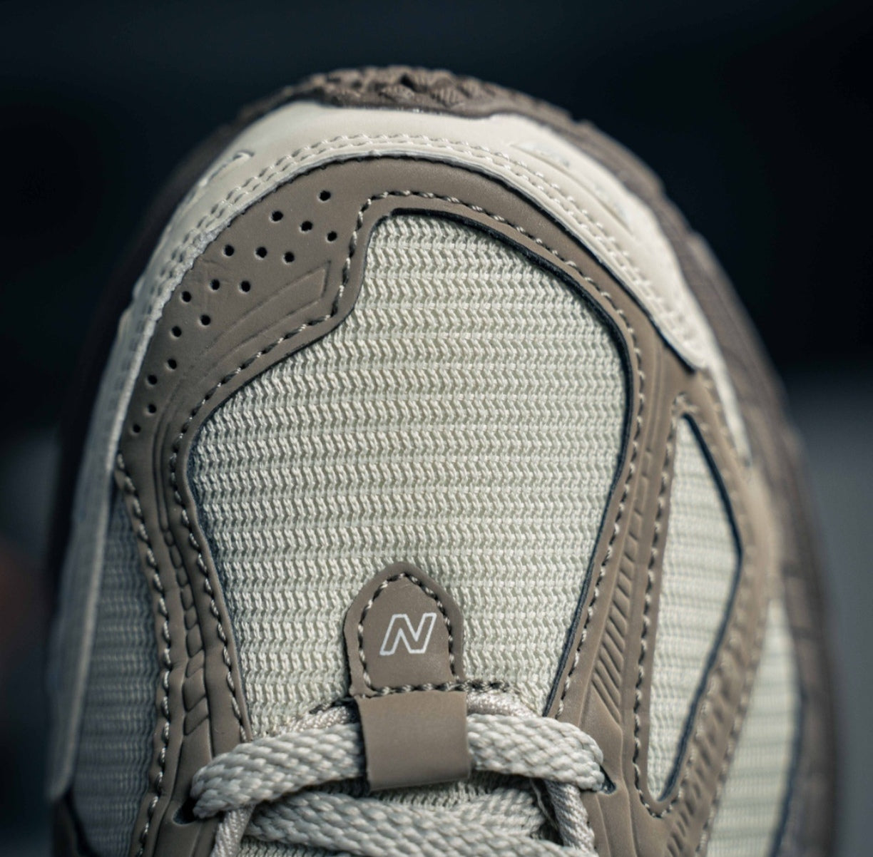 Chaussure NEW BALANCE 1906