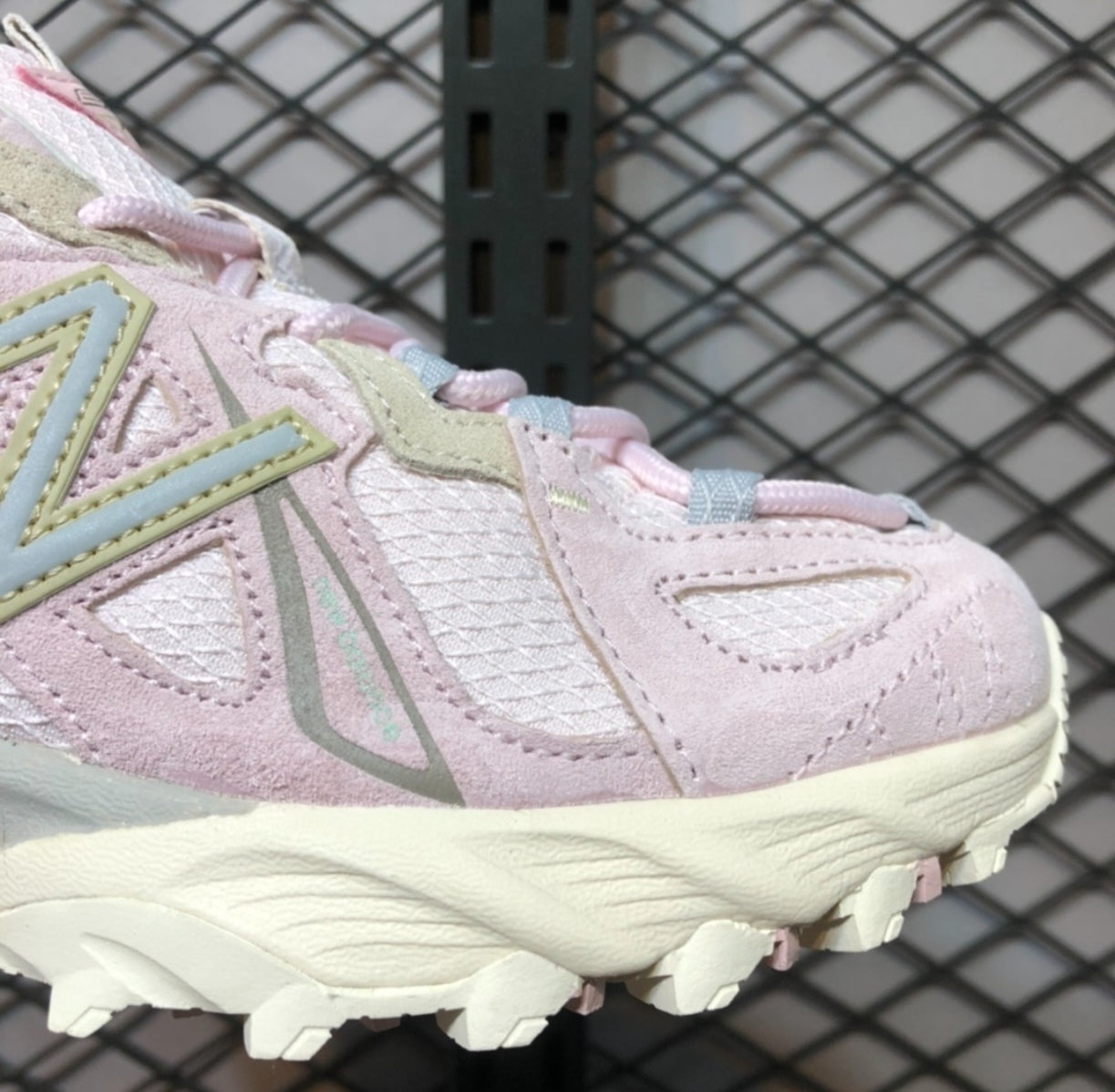 Chaussure NEW BALANCE ML610