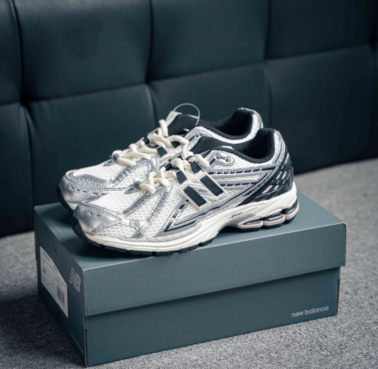 Chaussure NEW BALANCE M1906