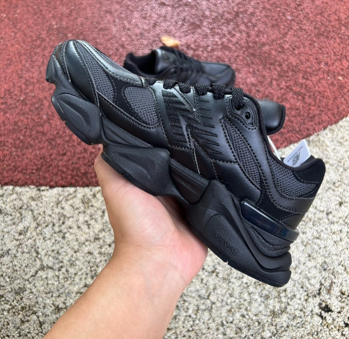 Chaussure NEW BALANCE 9060