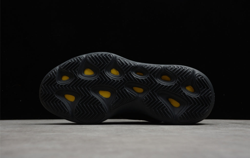 Chaussure ADIDAS YEEZY 700 V3