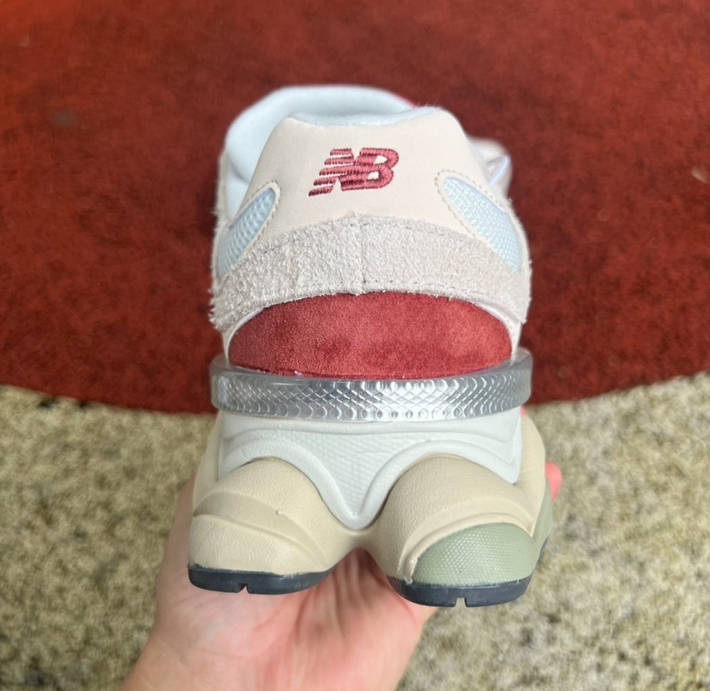 Chaussure NEW BALANCE 9060