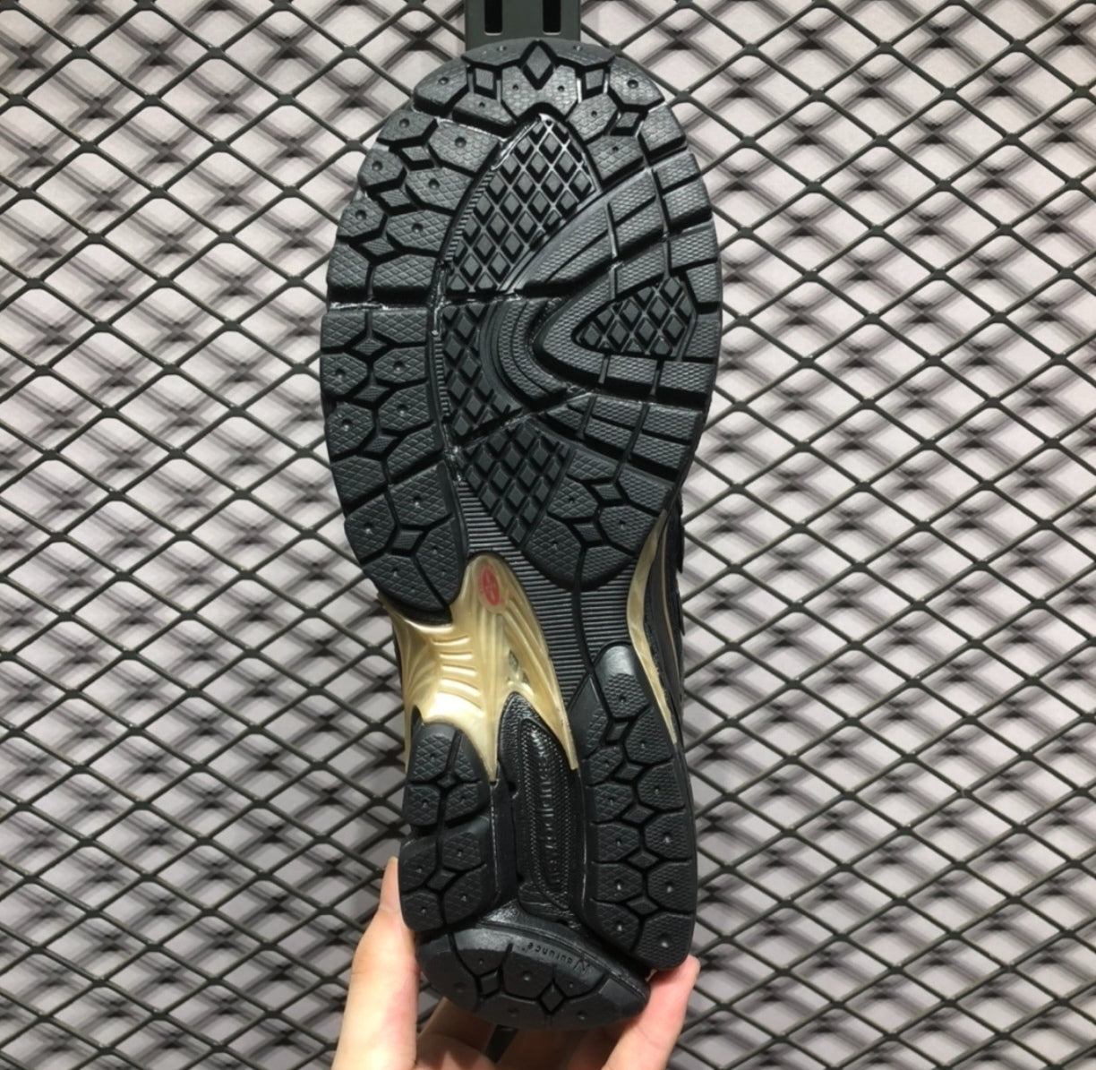 Chaussure NEW BALANCE 1906