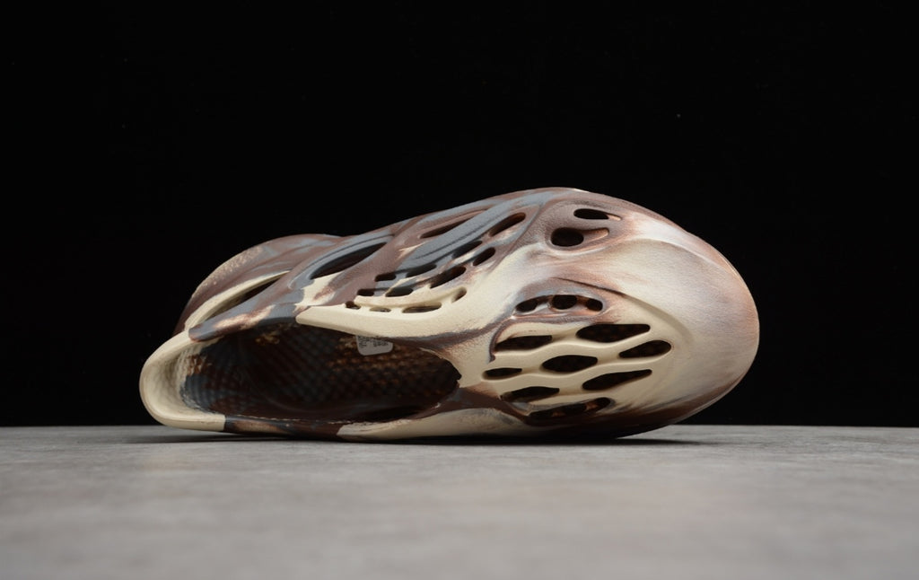 Chaussure ADIDAS YEEZY FOAM RUNNER MXT