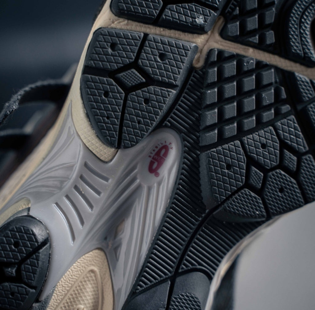 Chaussure NEW BALANCE M1906