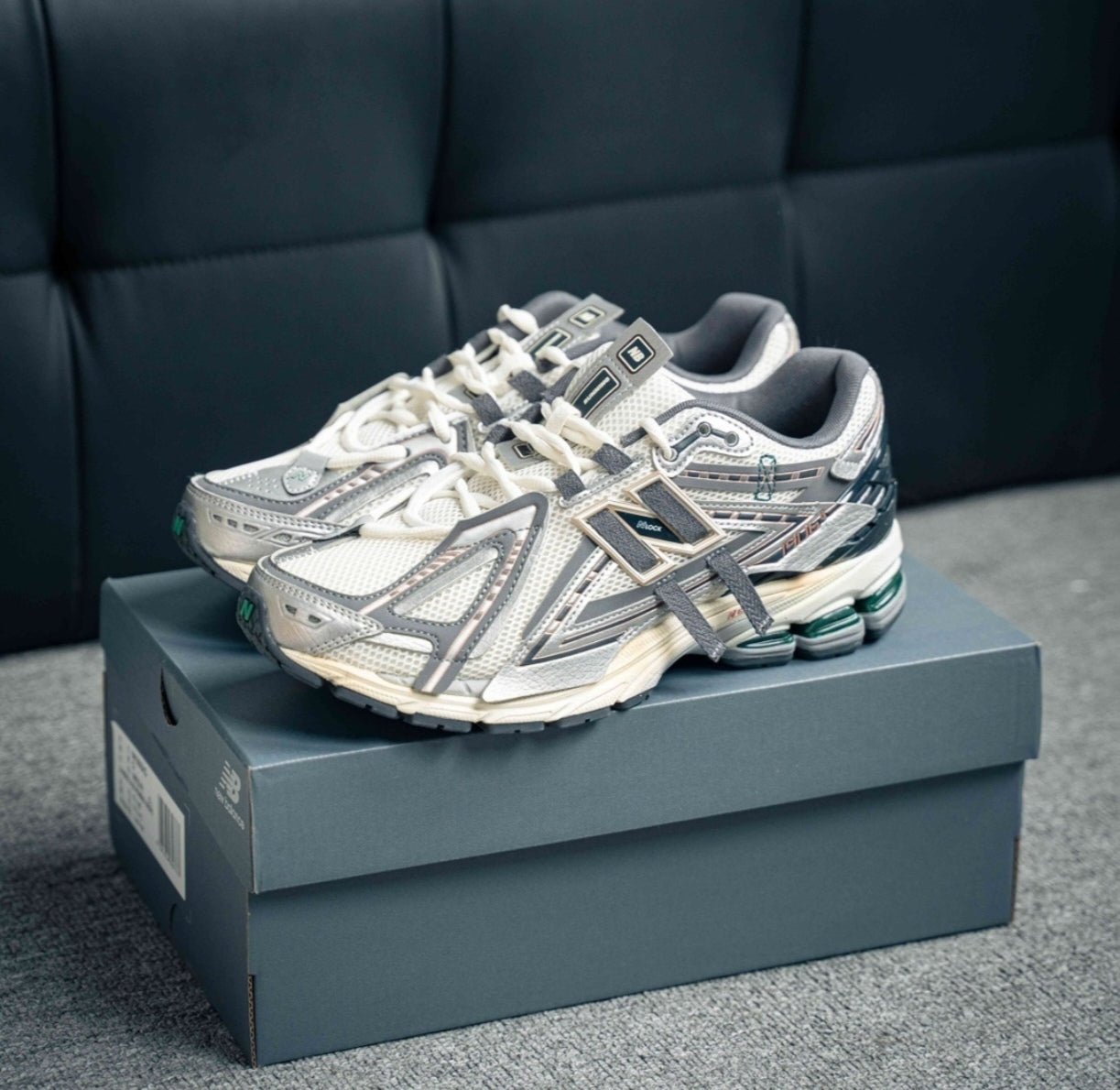 Chaussure NEW BALANCE M1906