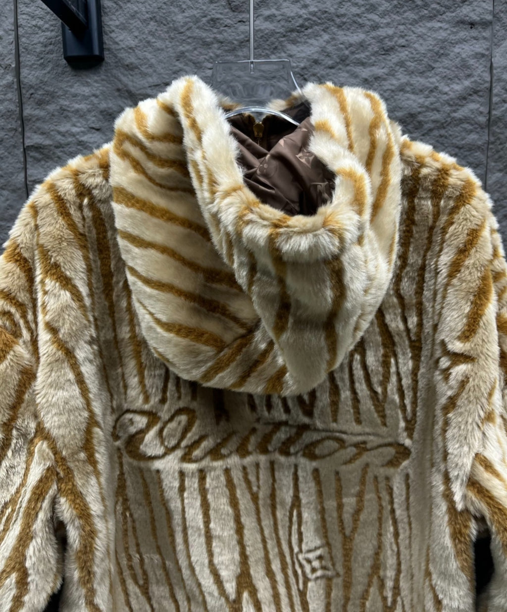 Veste LOUIS VUITTON en fourrure