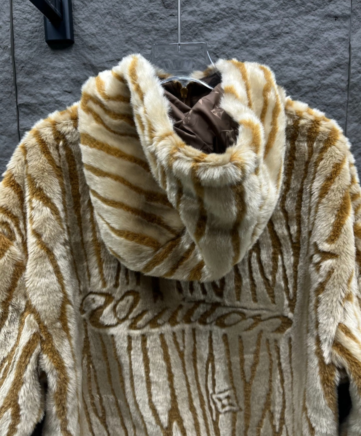 Veste LOUIS VUITTON en fourrure